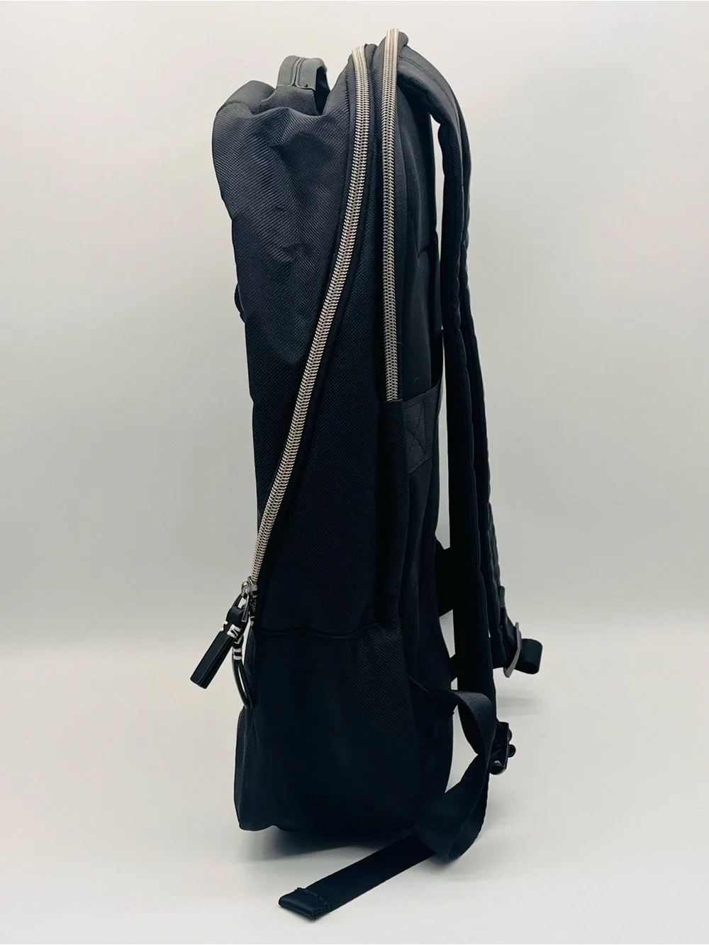 Travis & Wills Lennox Laptop 15" Black Travel Backpack Vegan Trolley Strap - Picture 3 of 11